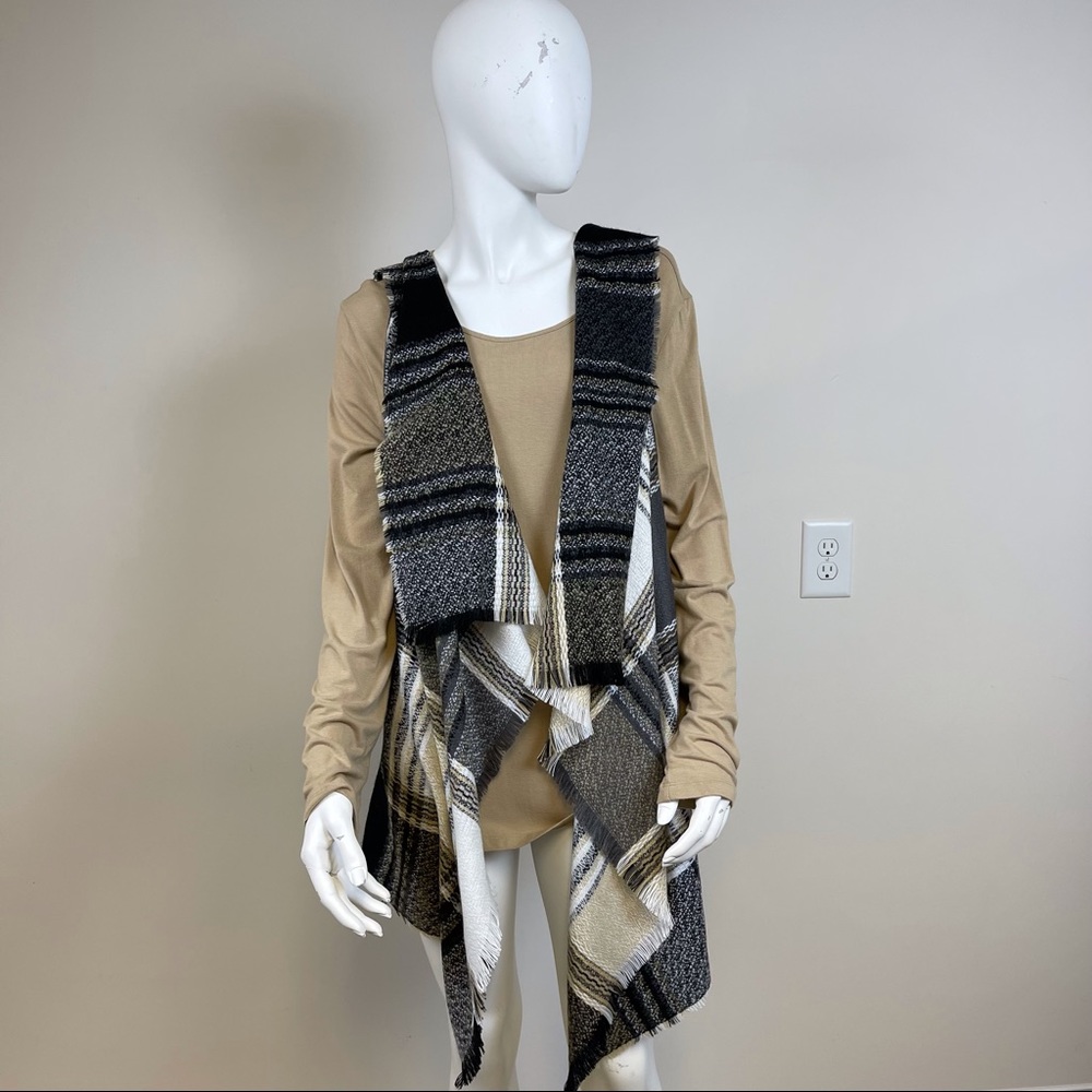 Ace Fashion Vest/Scarf